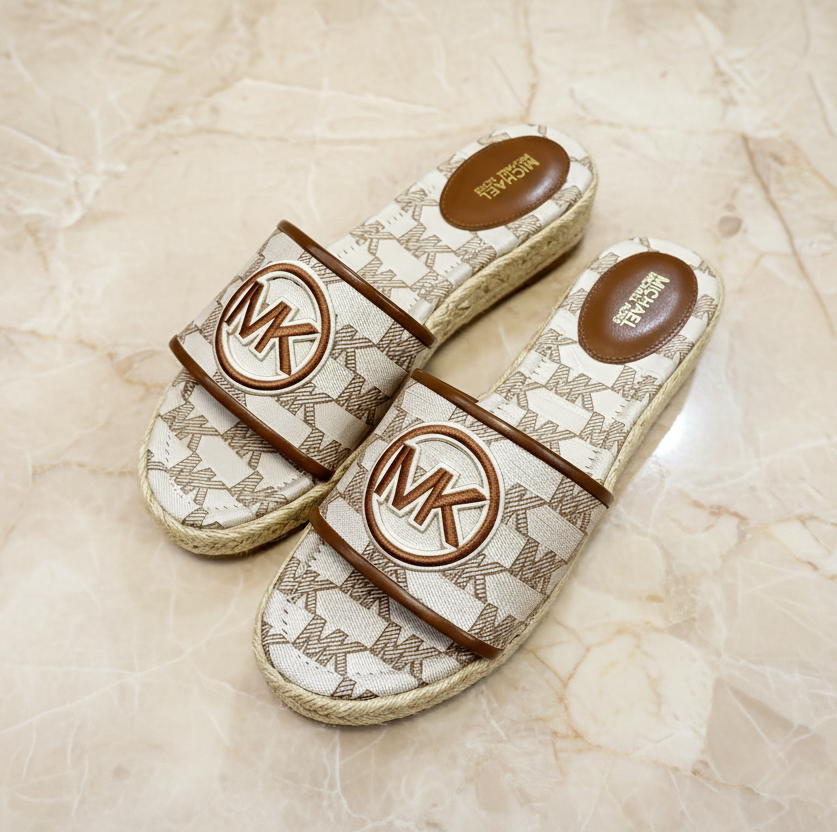 MICHAEL KORS INDIRA WEDGE - JACQUARD BEIGE SIZE 6 CAN FIT TO SIZE 6.5