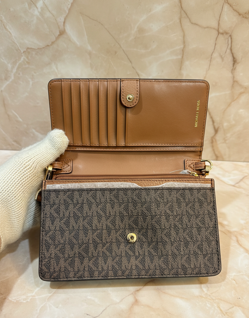 MICHAEL KORS Jet Set Small Studded Faux Leather & Logo Smartphone Crossbody Bag - SALE ‼️ With slight bumped in front ( From Boutique Store )