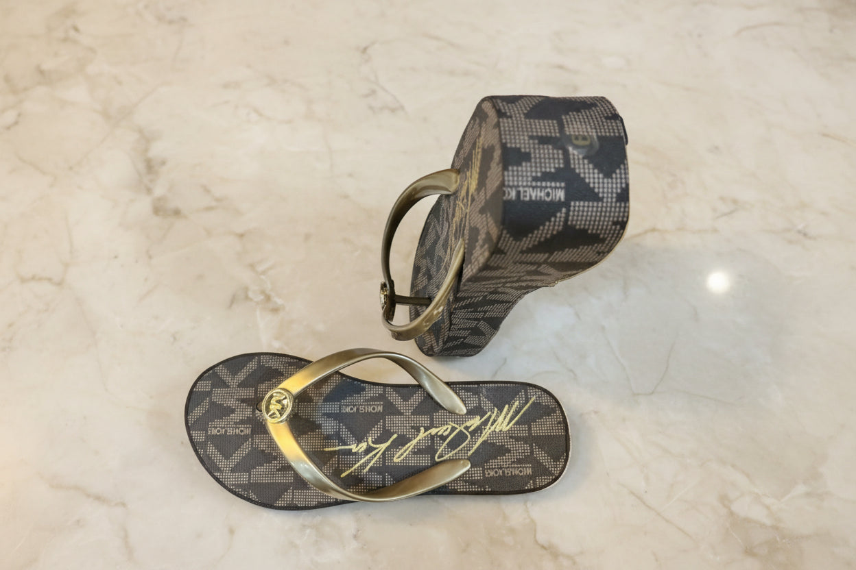 MICHAEL KORS SLIPPERS