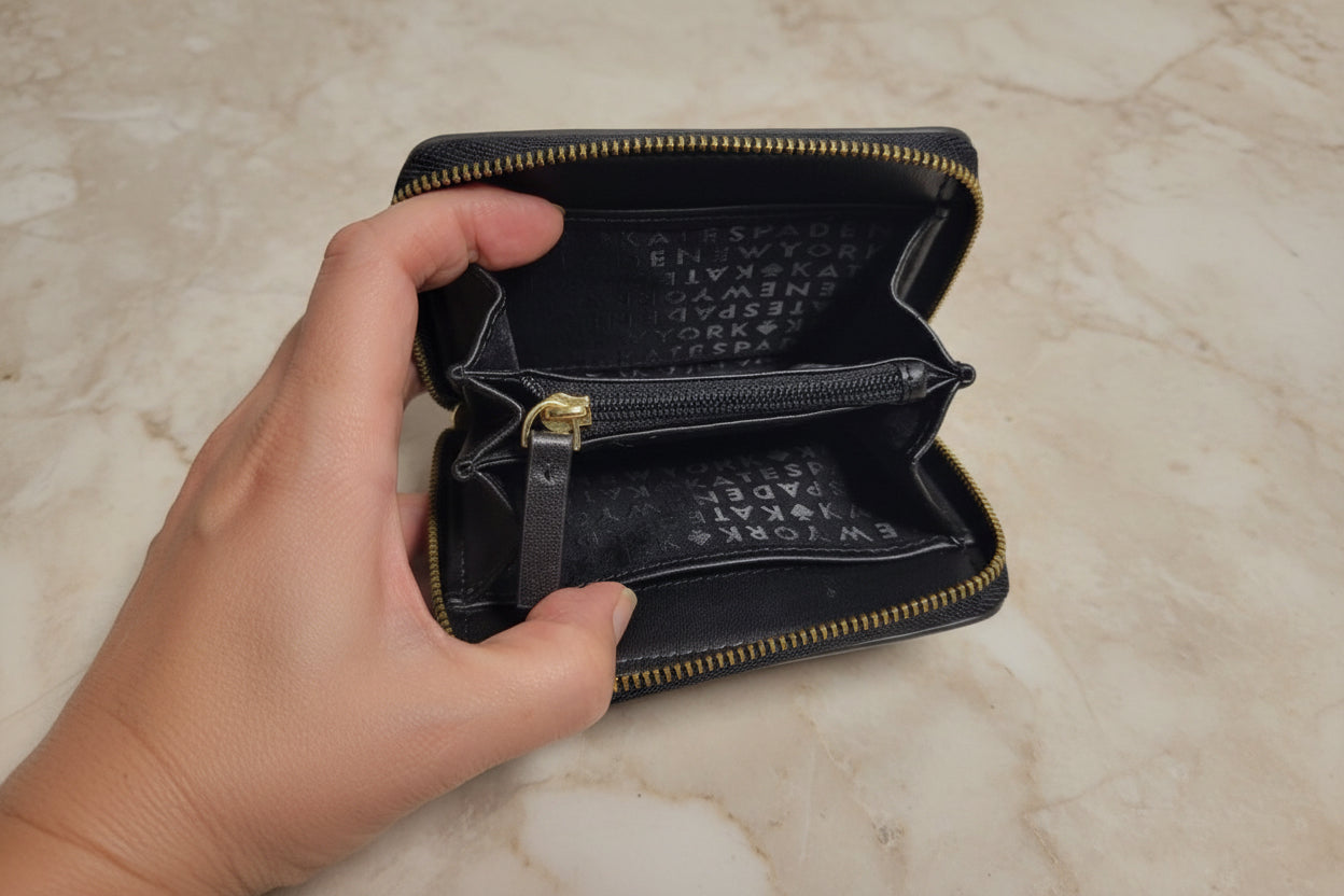 Kate Spade Wallet Black Pebbled & White Trim Key Chain Dani Patterson Drive