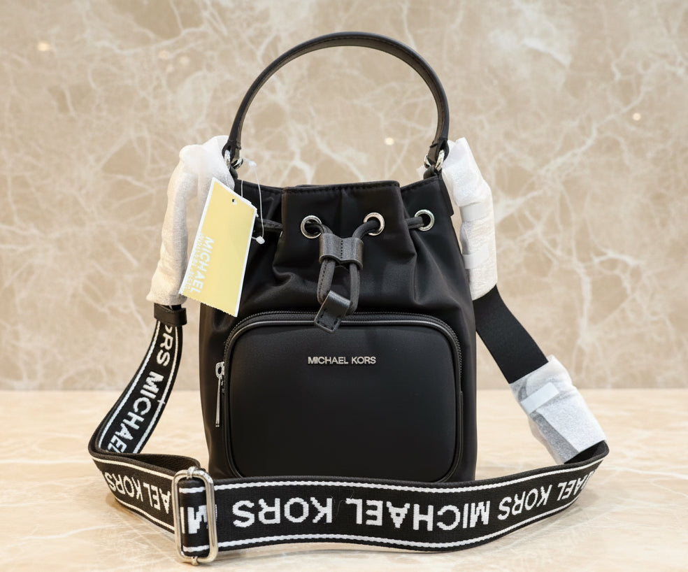 MICHAEL KORS KHAI BUCKET - SMALL