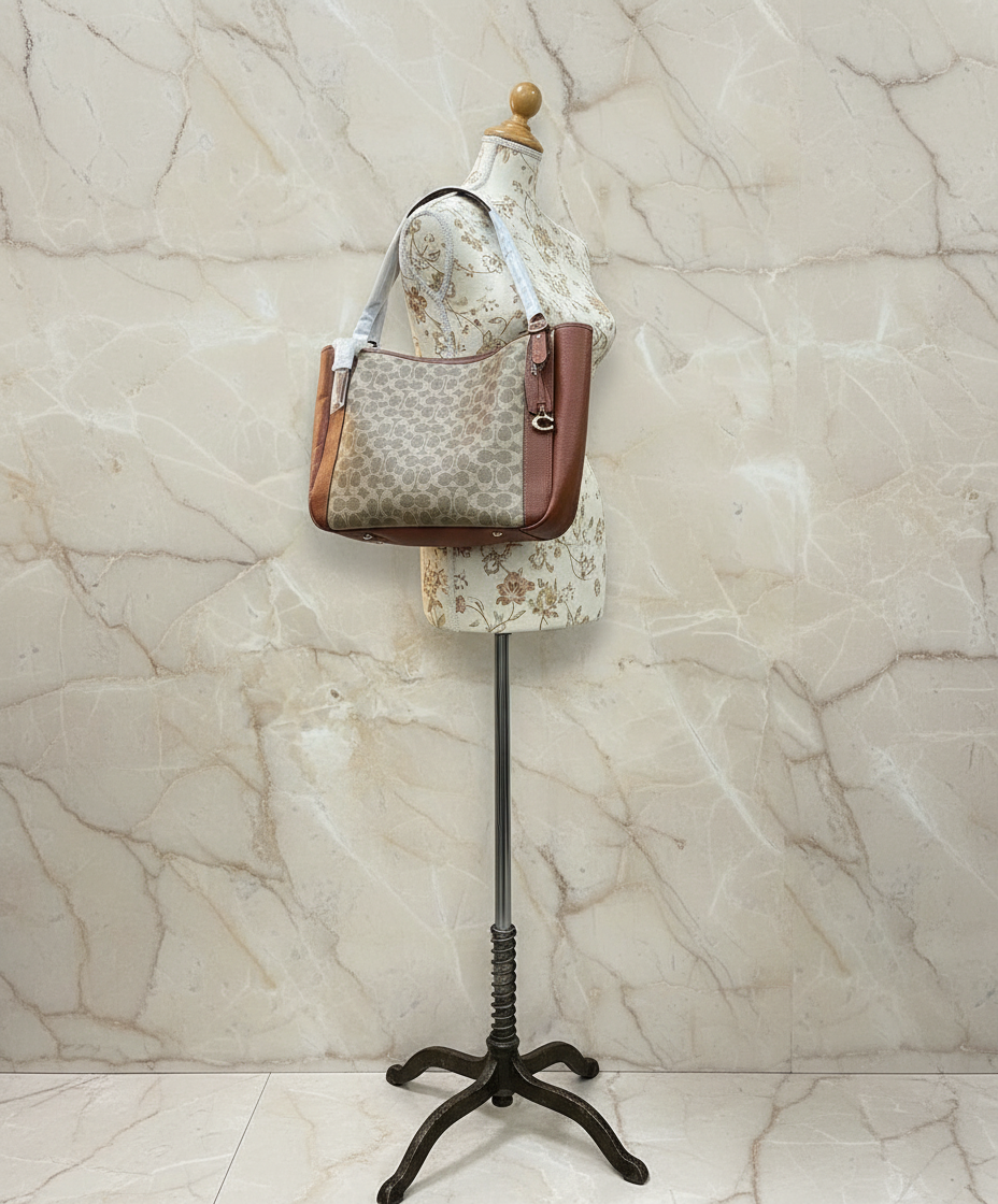 حقيبة كوتش ألانا بسحاب من قماش مميز - لون بني صدئ