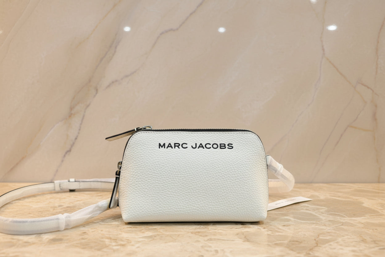 MARC JACOBS GRIND WHITE COTTON PEBBLE LEATHER MINI CROSSBODY/POUCH