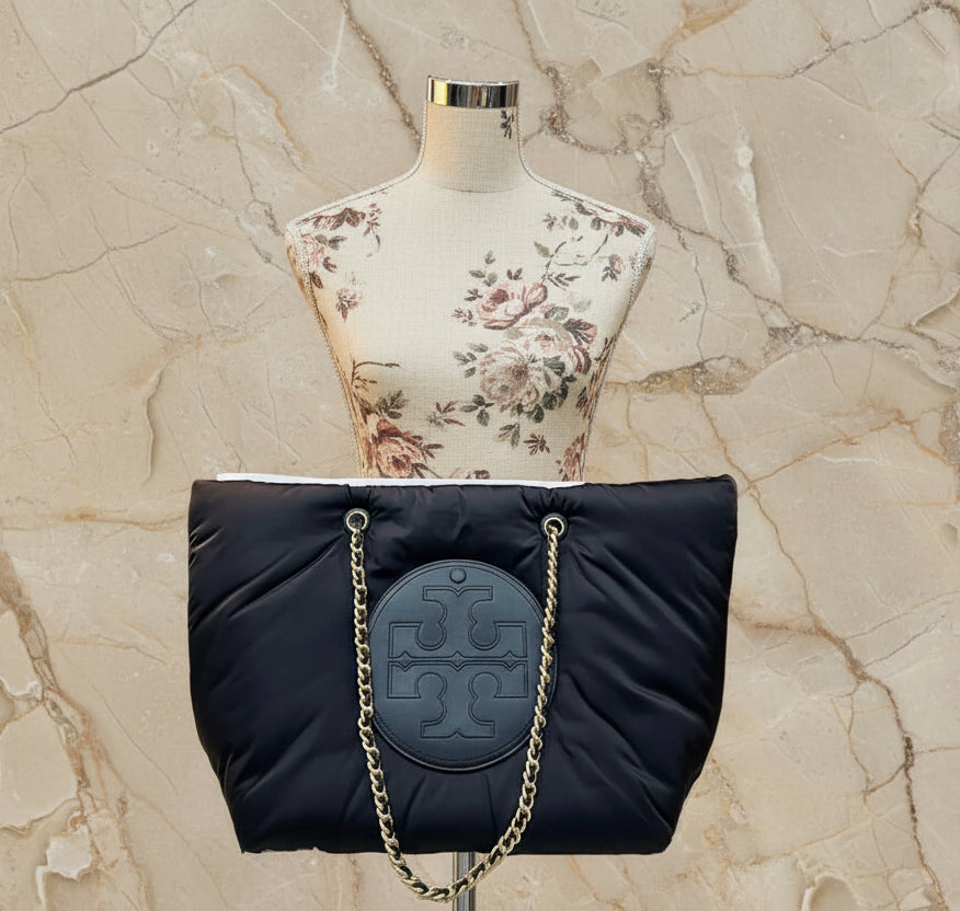 حقيبة تسوق توري بورش إيلا بوبي ذات سلسلة إغلاق مغناطيسية - أسود