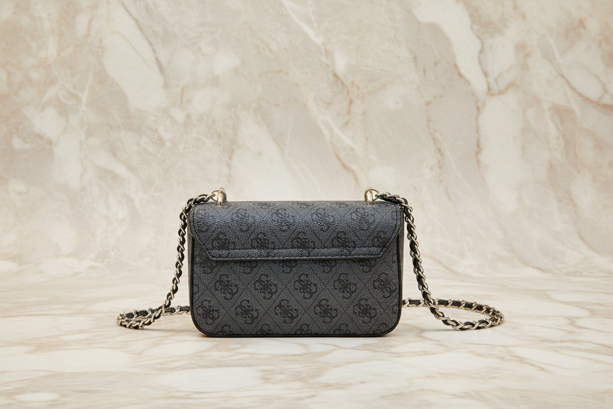 حقيبة كروس بودي صغيرة من GUESS MINI DIDI