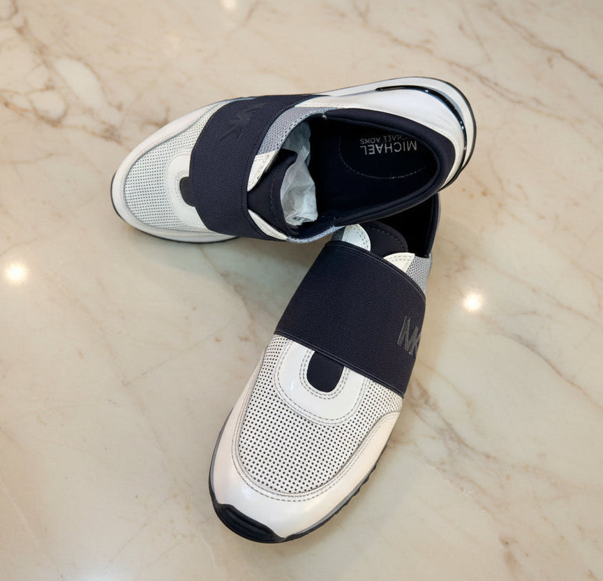 MICHAEL KORS TRAINER SHOES - SIZE 5.5 - FITS TO SIZE 5