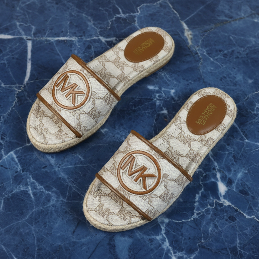 MICHAEL KORS INDIRA WEDGE - JACQUARD BEIGE SIZE 6 CAN FIT TO SIZE 6.5