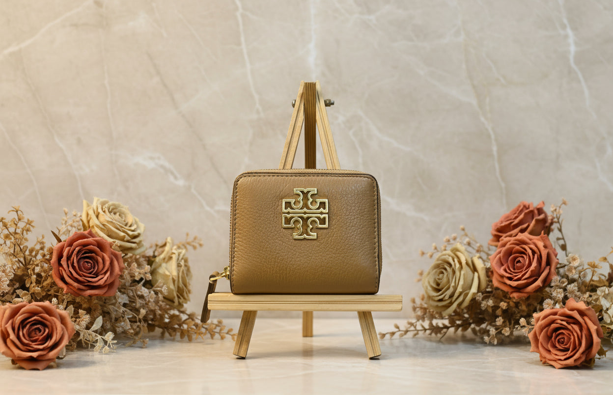 TORY BURCH SMALL BIFOLD WALLET
