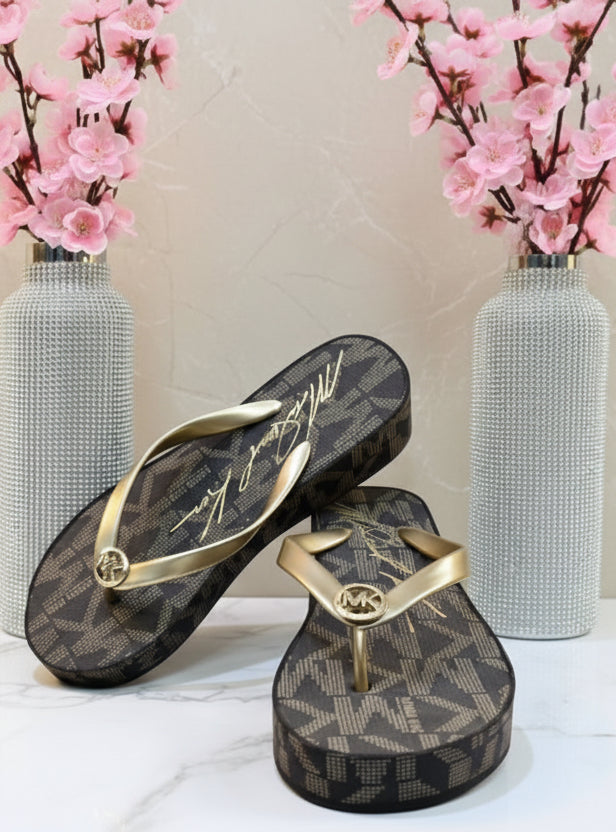 MICHAEL KORS SLIPPERS
