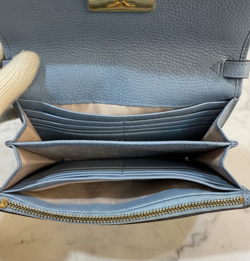 TORY BURCH BRITTEN CONVERTIBLE FLAP CLUTCH / CROSSBODY