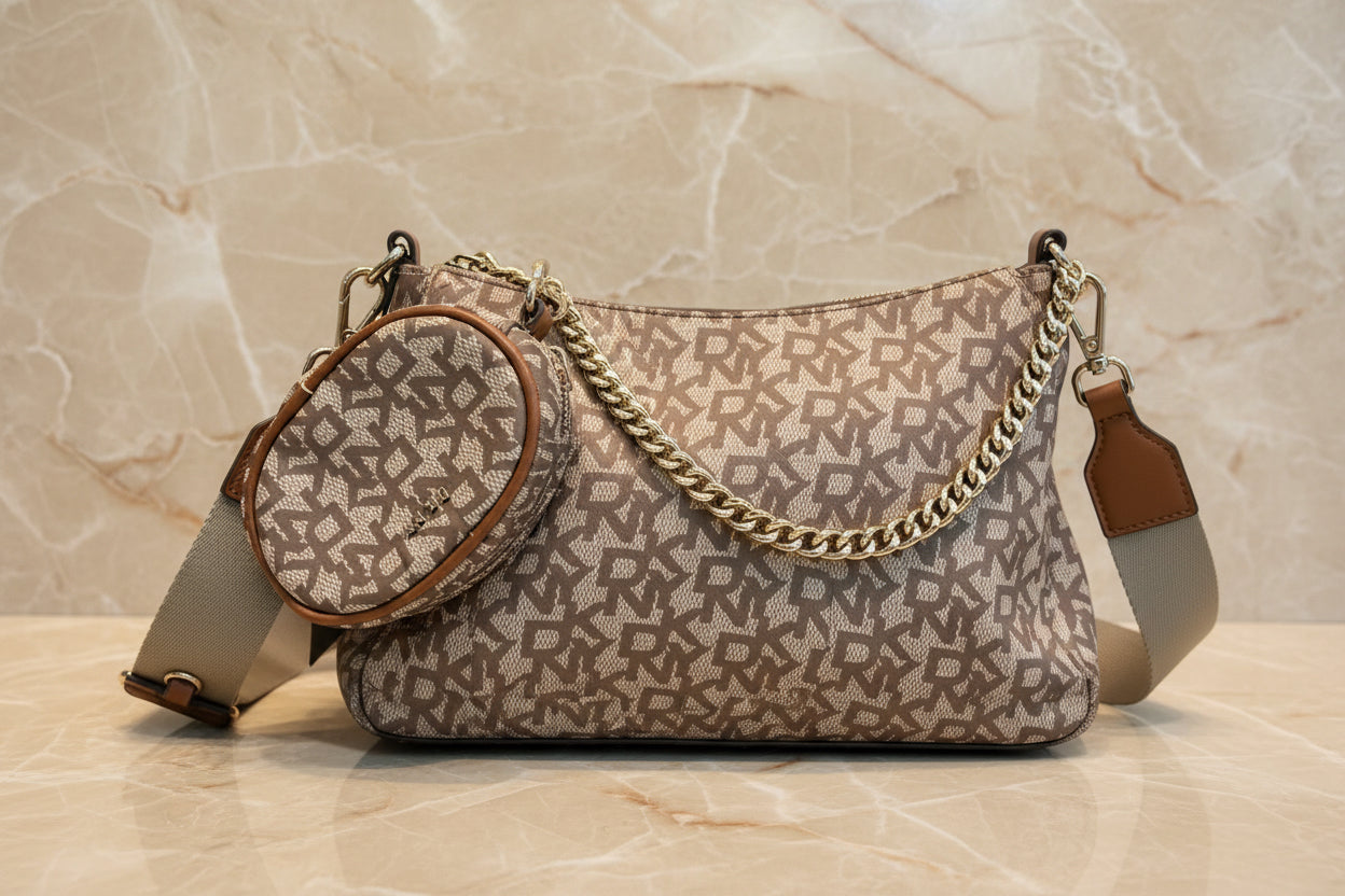 حقيبة كتف/حقيبة كروس بودي كبيرة الحجم من دي كيه إن واي كايرو