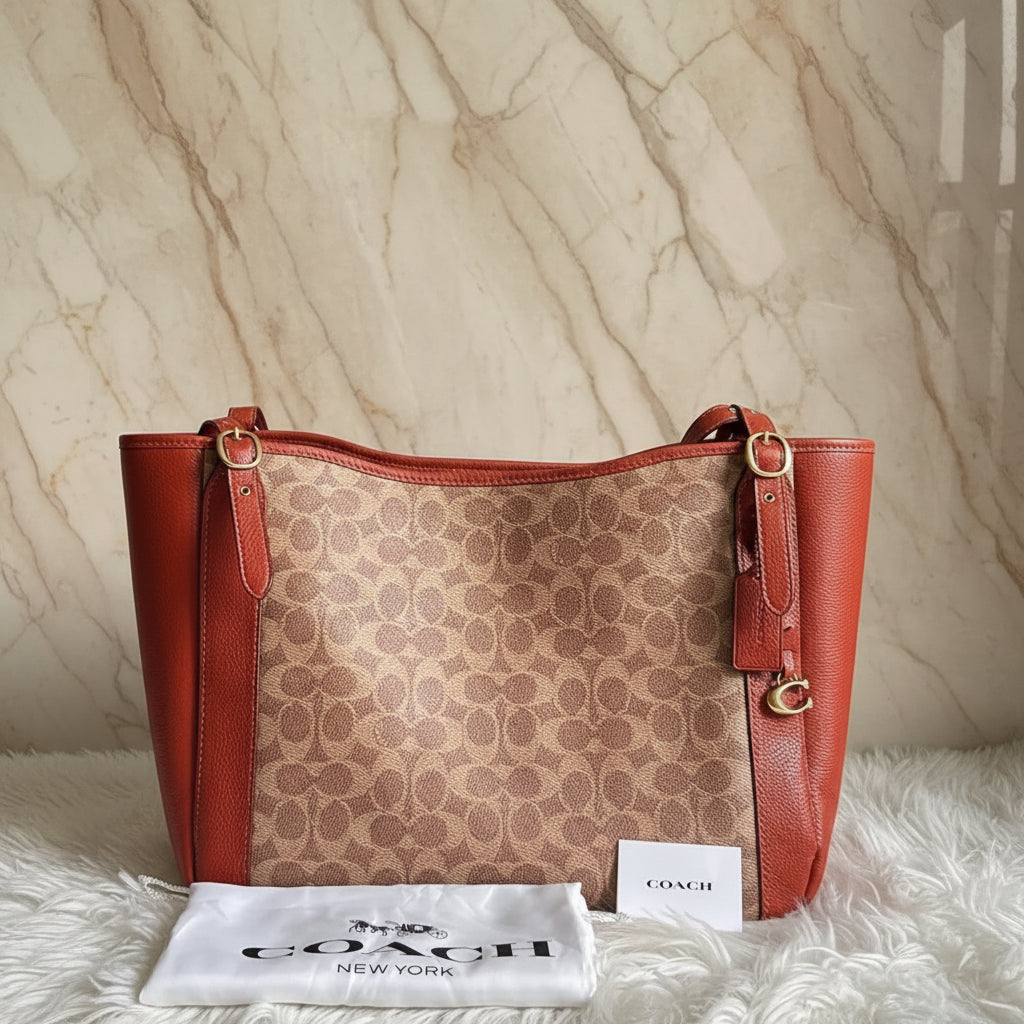 COACH ALANA ZIP TOTE IN SIGNATURE CANVAS - TAN RUST