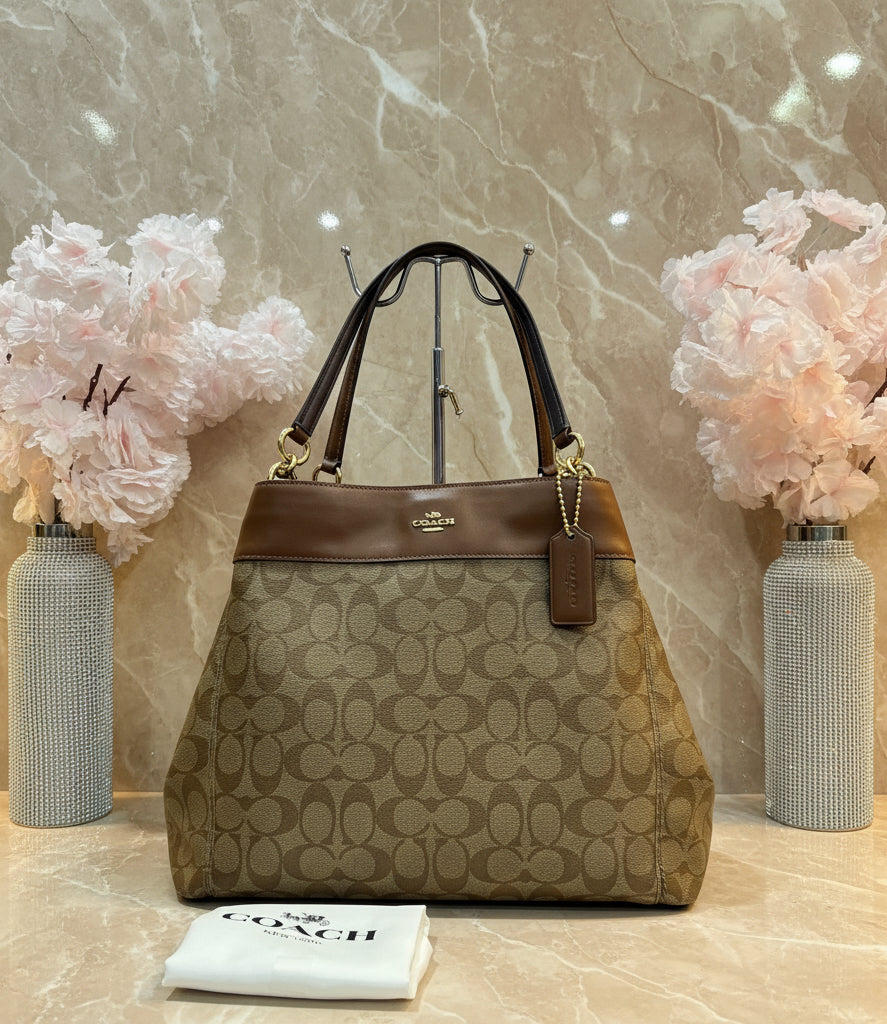 SALE‼️‼️‼️COACH LEXY SHOULDER BAG IN SIGNATURE KHAKI/SADDLE