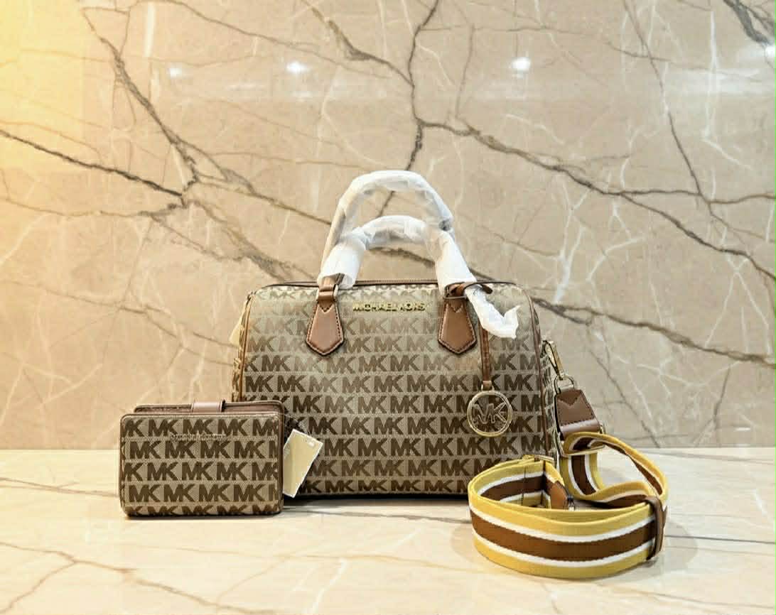 BUNDLE ‼️ MICHAEL KORS BEDFORD DUFFLE LARGE IN SIGNATURE JACQUARD & MEDIUM BIFOLD CORNER ZIP WALLETS