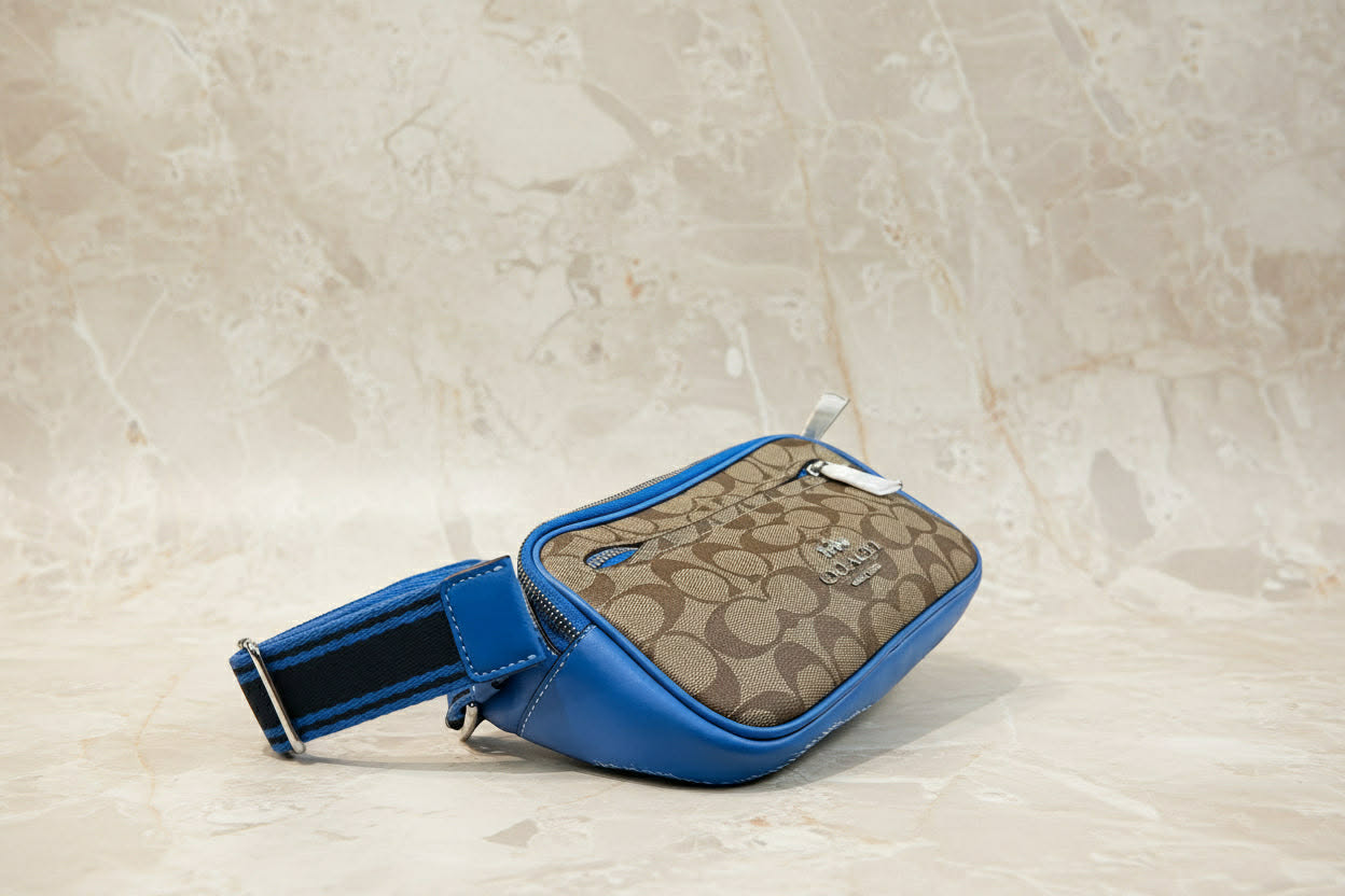 COACH ELIAS BELTBAG/ CHEST BAG/BODY BAG IN COLORBLOCK SIGNATURE CANVAS - KHAKI/RACER BLUE