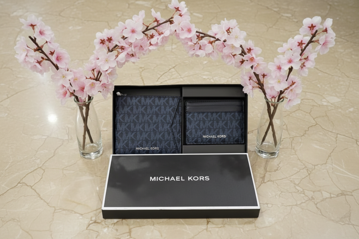 MICHAEL KORS MEN’S BIFOLD WALLET WITH INSERT