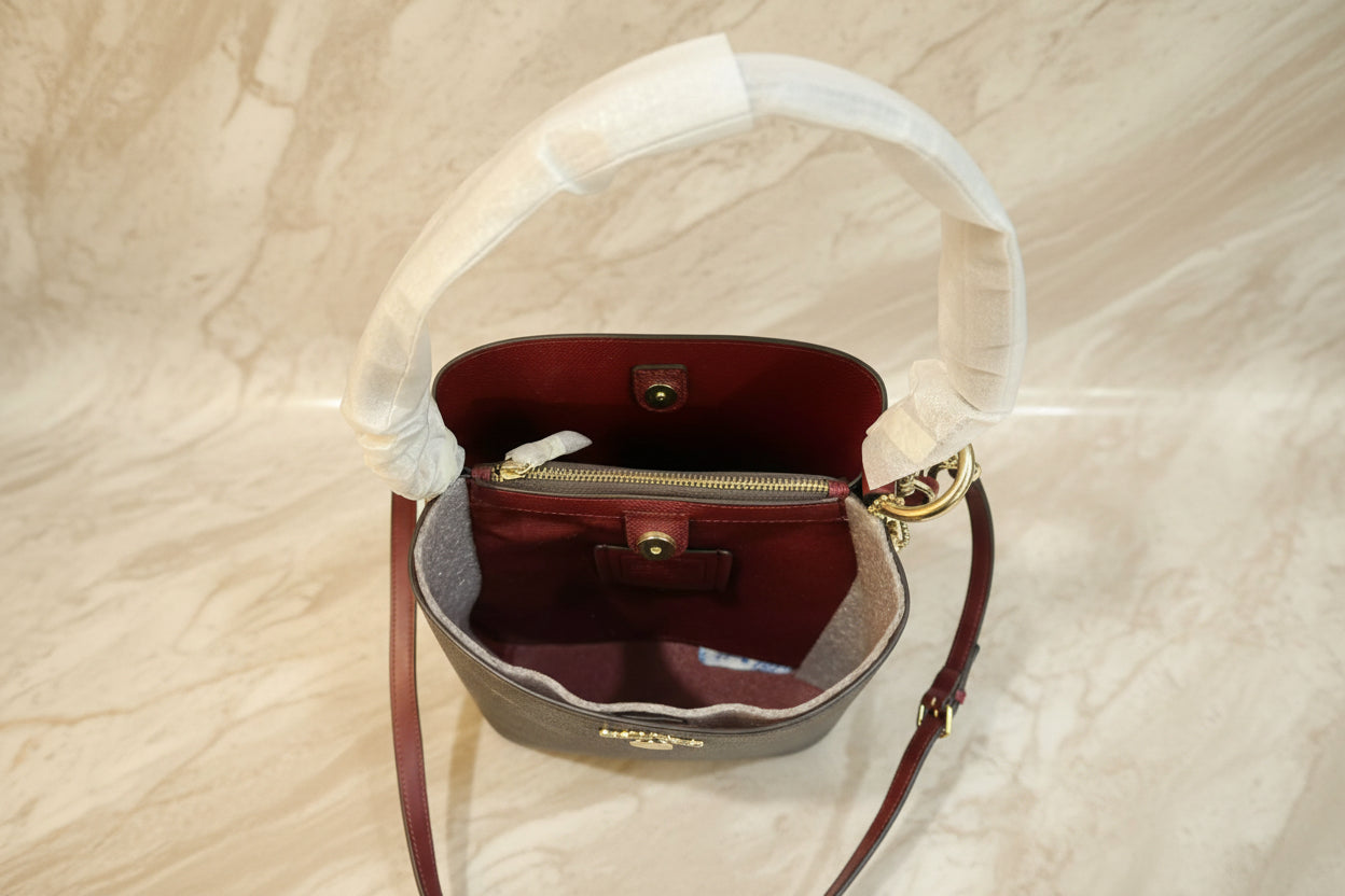 COACH SMALL TOWN BUCKET IN SIGNATURE CANVAS WITH HEART PETAL PRINT
