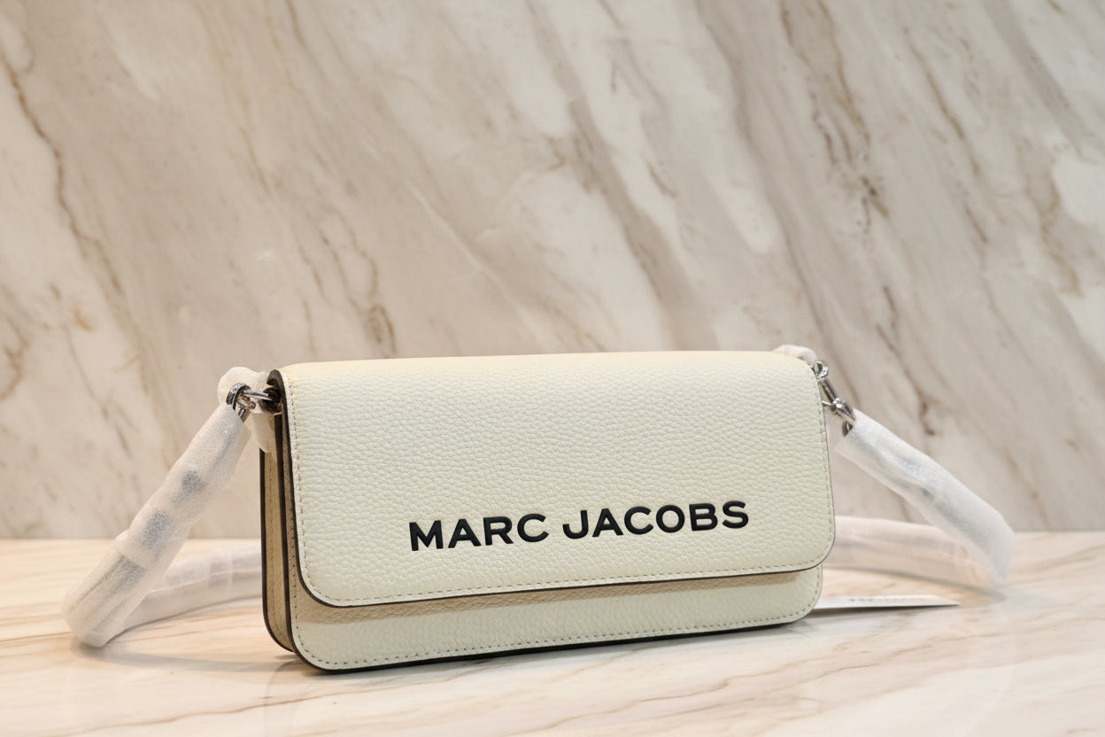 MARC JACOBS 3 IN 1 SHOULDER BAG/CROSSBODY/CLUTCH - MARSMALLOW COLOR