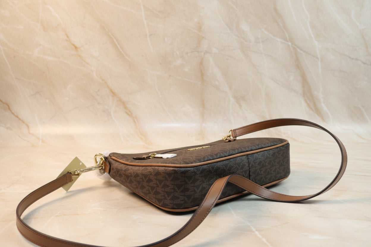 MICHAEL KORS JET SET LOGO CHAIN CROSSBODY SMALL IN SIGNATURE BROWN