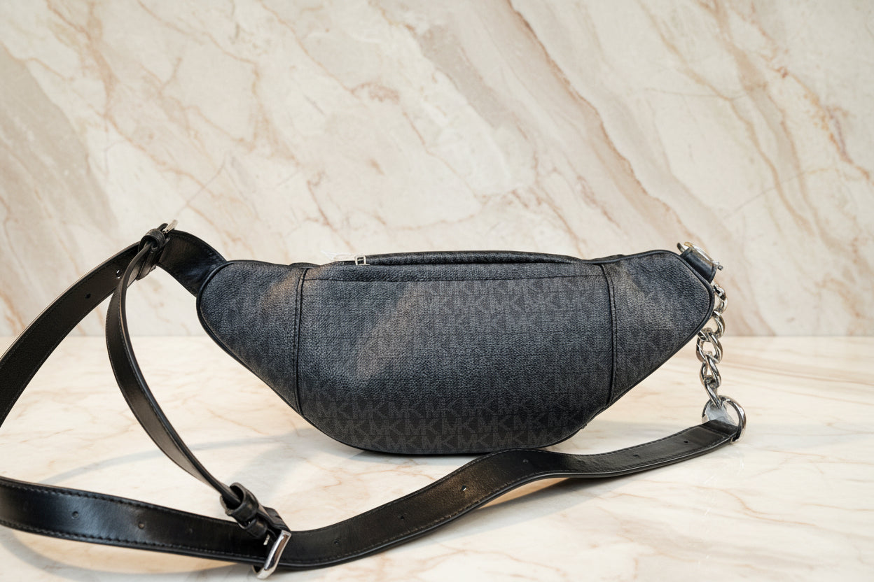 MICHAEL KORS MOTT WAISTPACK/BELTBAG ( RETAIL ITEM )