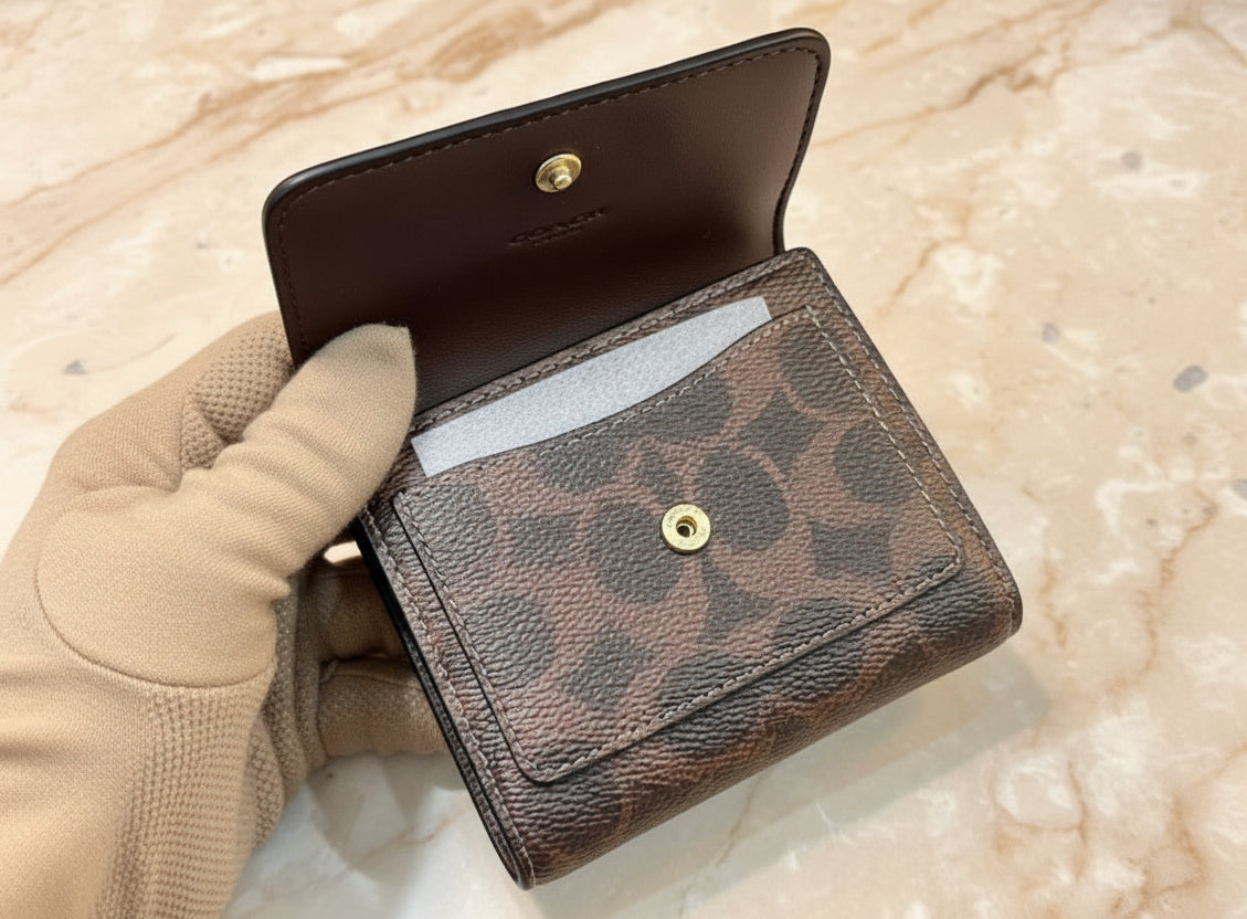 COACH MILA SMALL TRIFOLD WALLET - MAPLE COLOR SIGNATURE