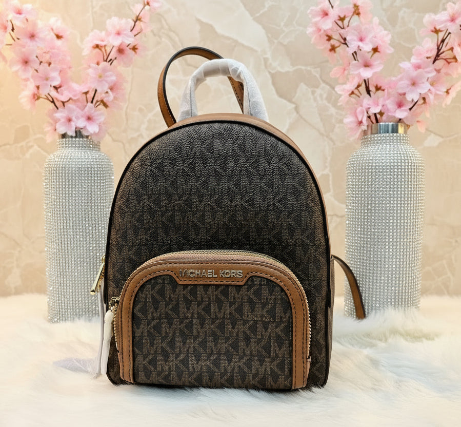 حقيبة ظهر مايكل كورس جايسي مقاس XS، لون بني مميز