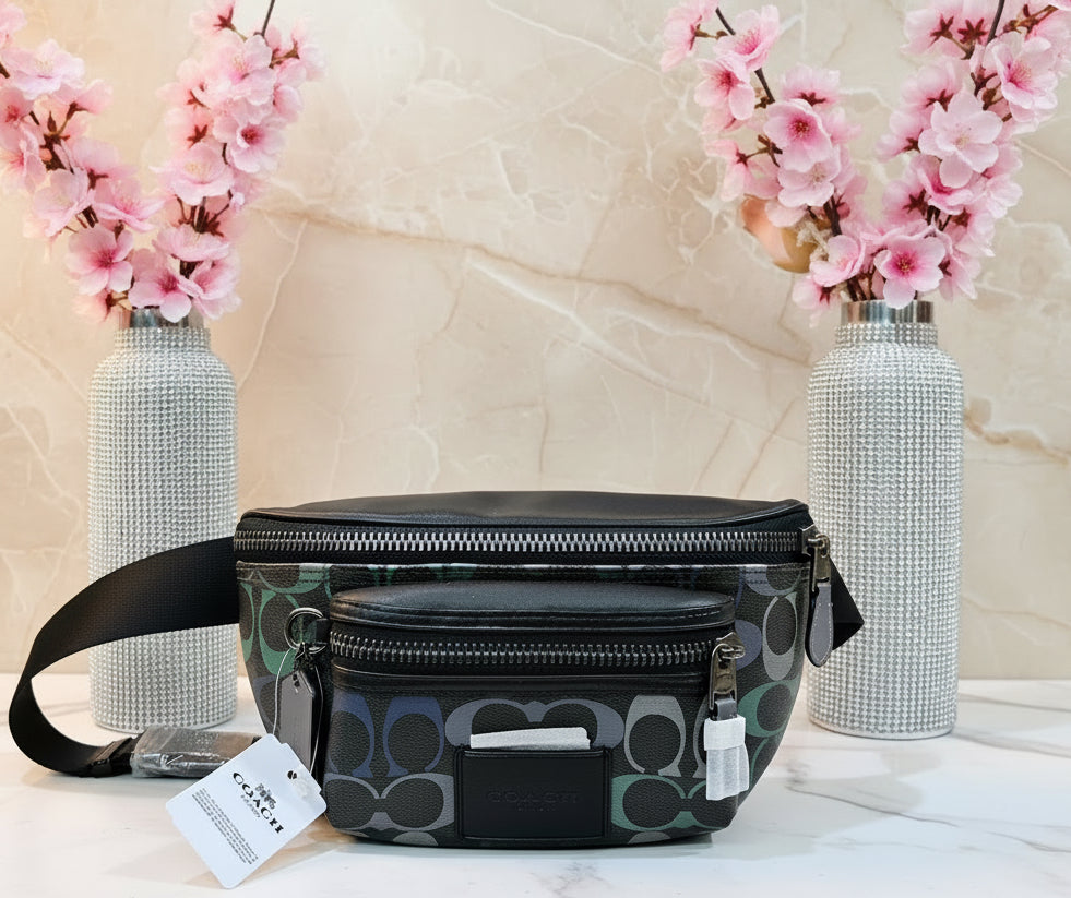 حقيبة خصر/حقيبة صدر من كوتش ويستواي - أخضر جرافيتي