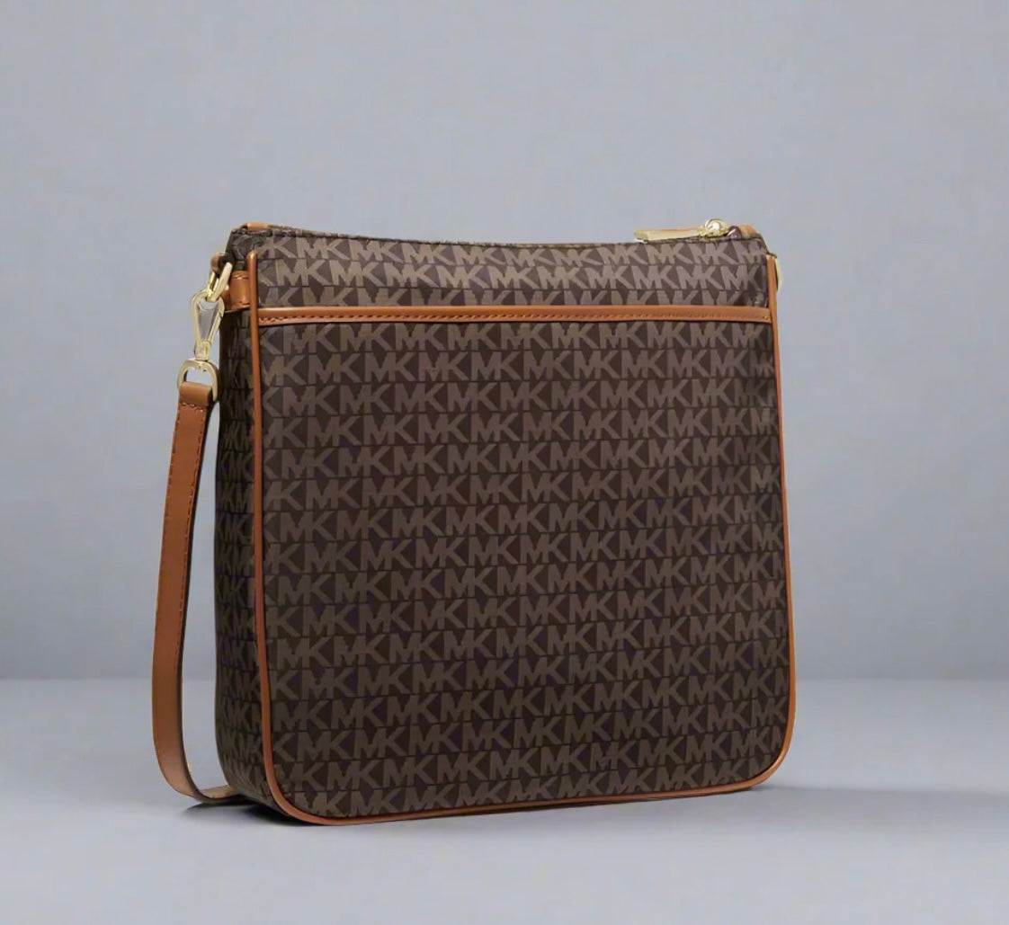 MICHAEL KORS CHARM NORTH/SOUTH CROSSBODY