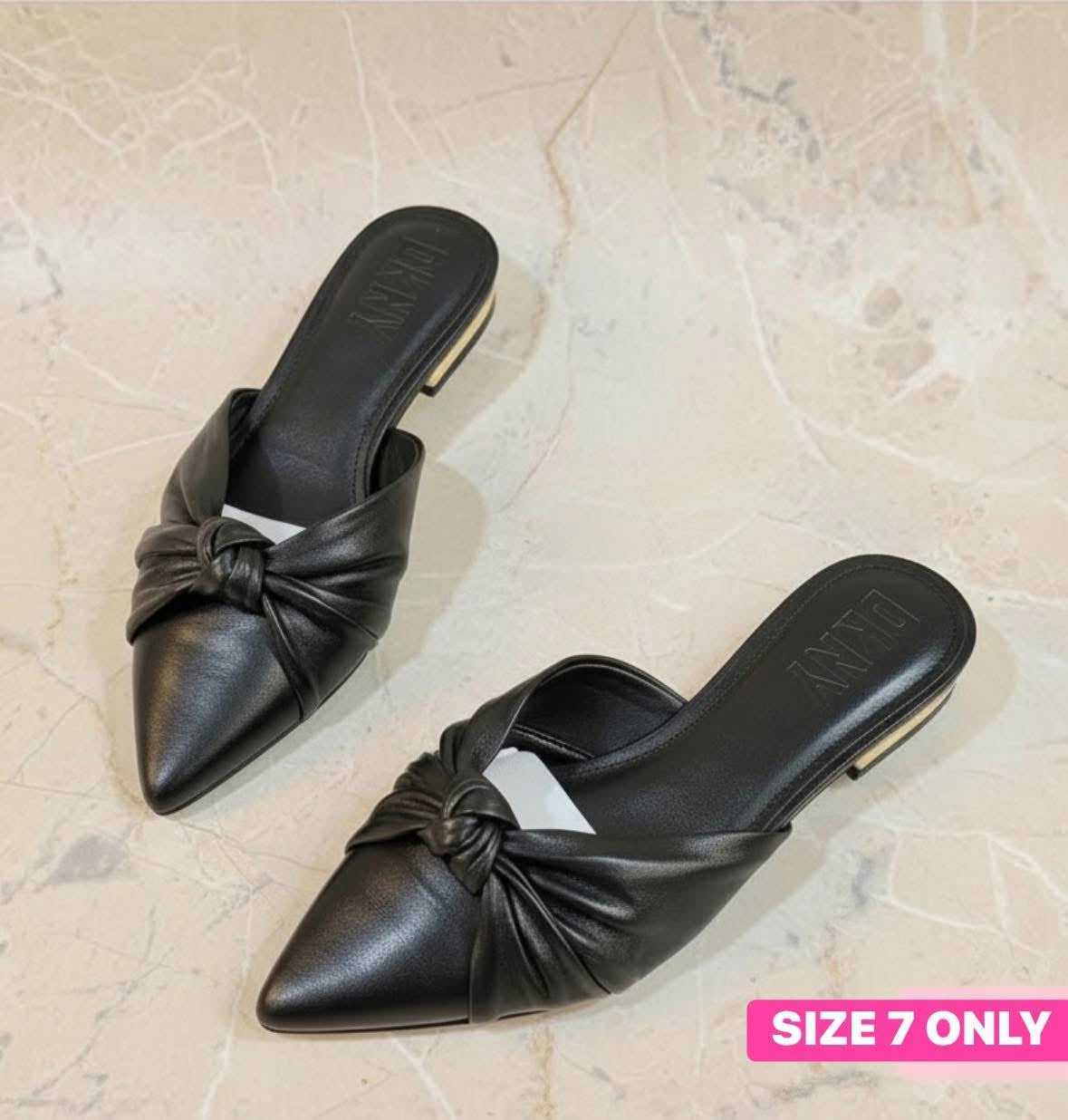 DKNY FLAT SHOES - BLACK