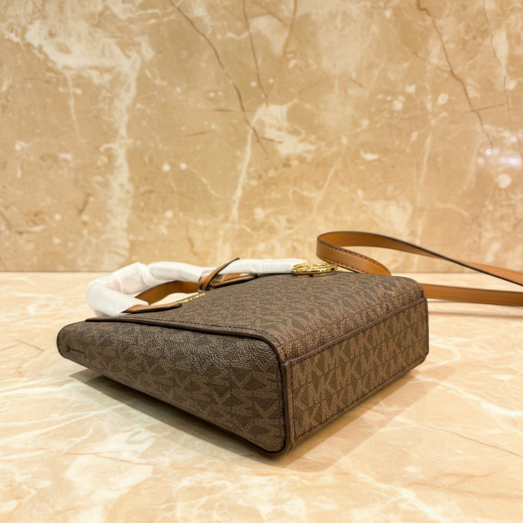 MICHAEL KORS SINCLAIR XS SIGNATURE LOGO CROSSBODY BAG - BROWN/ACORN ( RETAIL ITEM ) NO DUSTBAG/NO PAPERBAG
