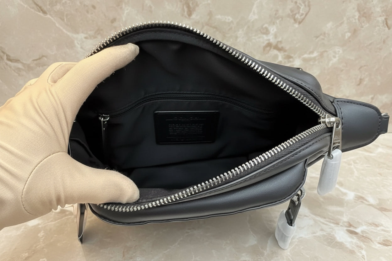 حقيبة خصر/حقيبة صدر من كوتش ويستواي - أخضر جرافيتي