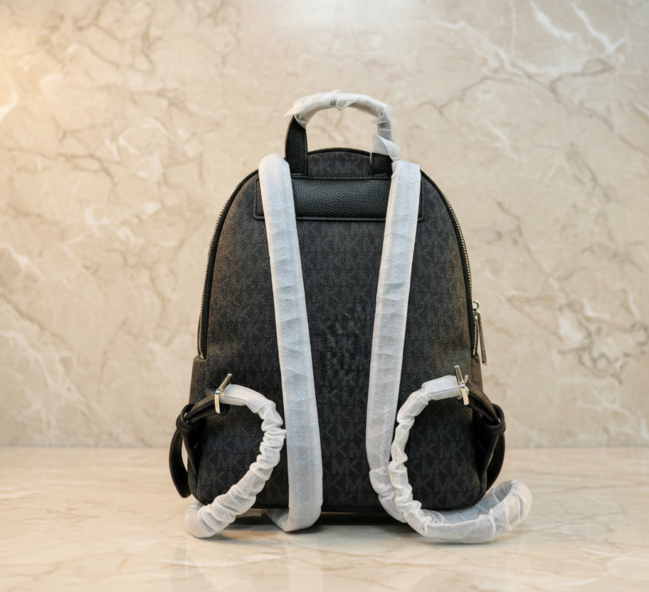 MICHAEL KORS MEDIUM ERIN BACKPACK SIGNATURE BLACK/WHITE