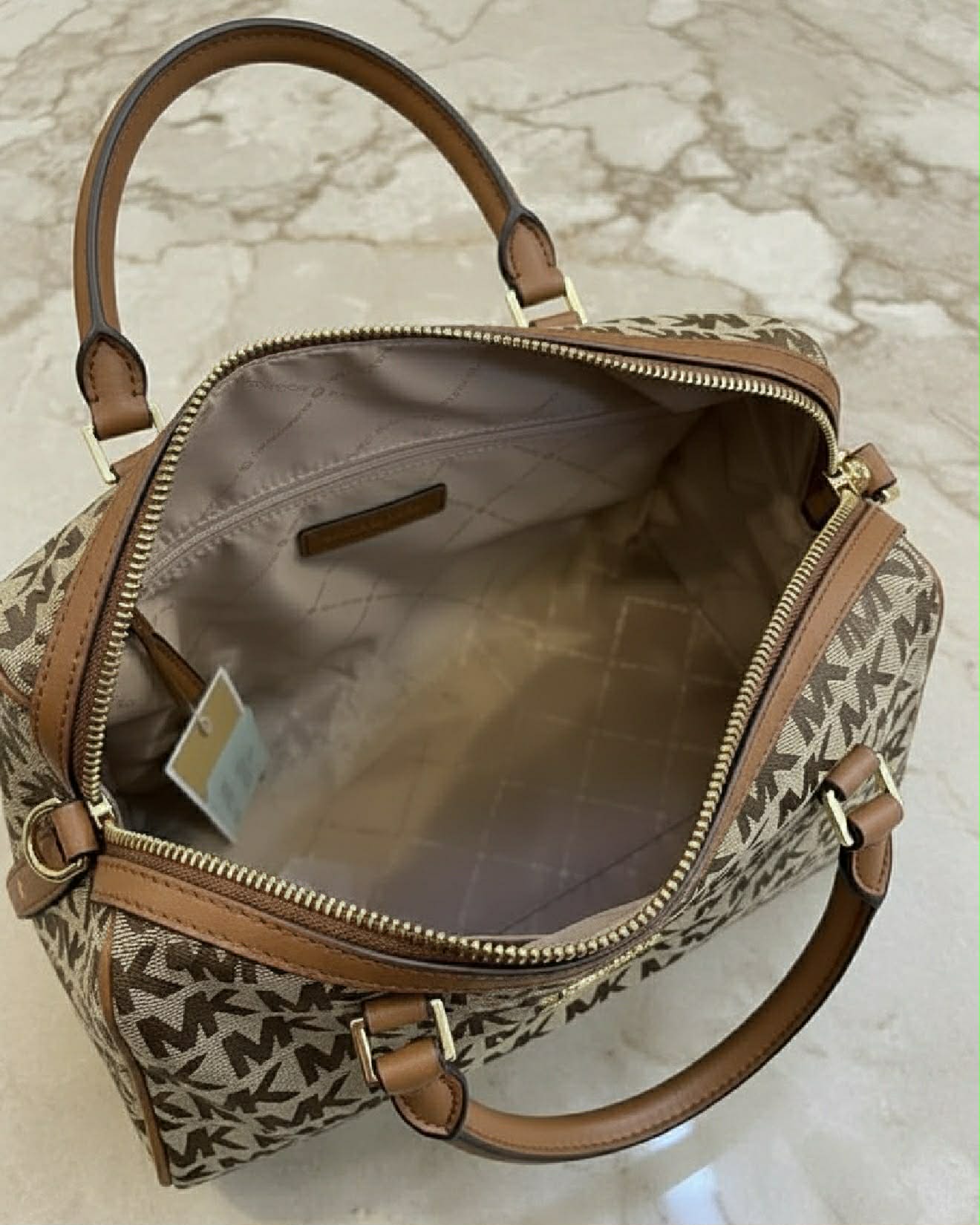 BUNDLE ‼️ MICHAEL KORS BEDFORD DUFFLE LARGE IN SIGNATURE JACQUARD & MEDIUM BIFOLD CORNER ZIP WALLETS
