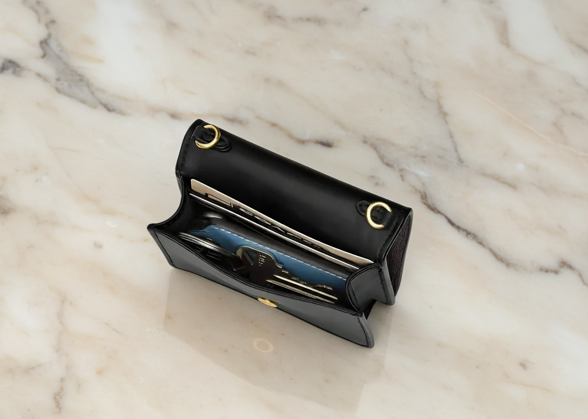 COACH MICRO SLING WALLET