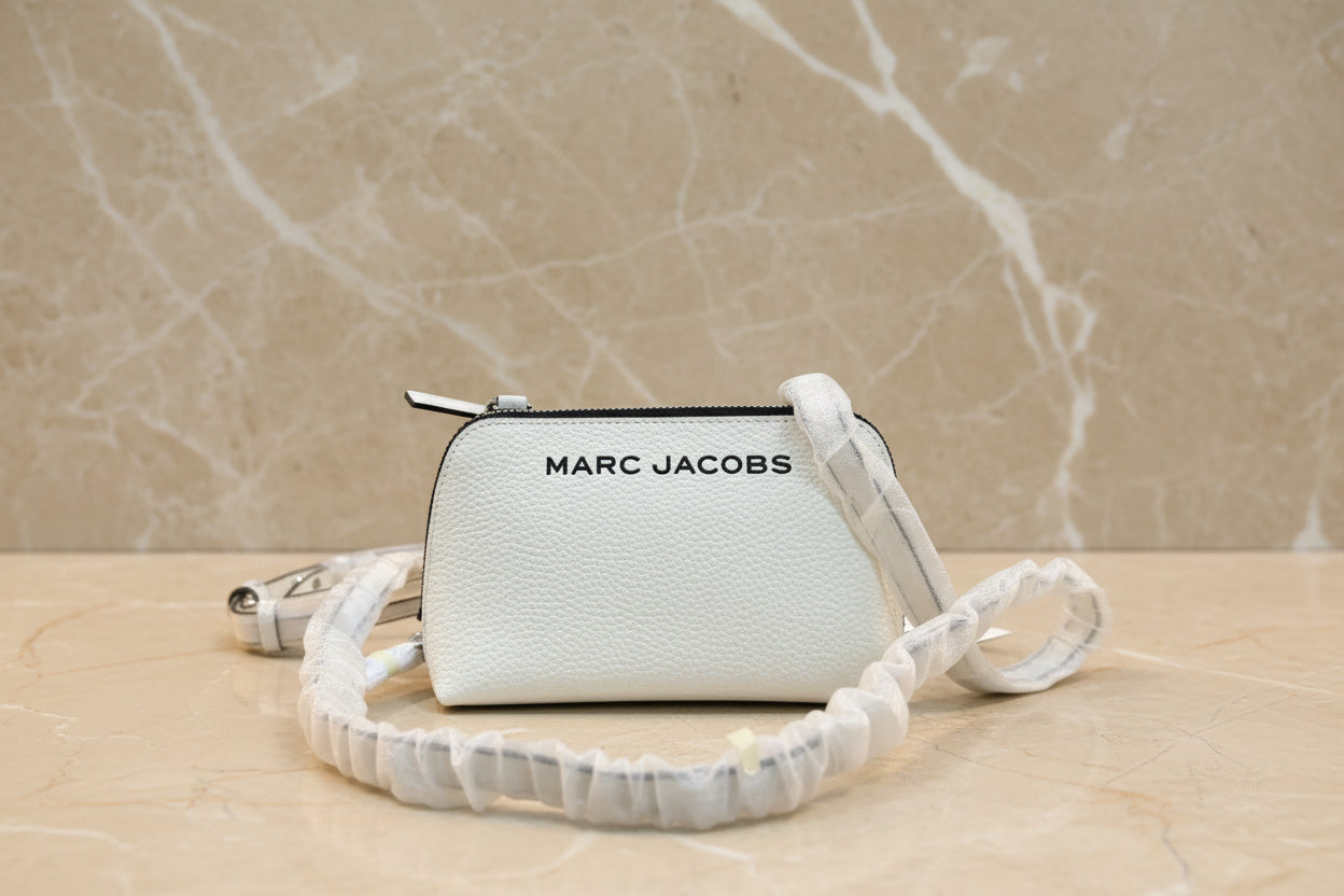 MARC JACOBS GRIND WHITE COTTON PEBBLE LEATHER MINI CROSSBODY/POUCH
