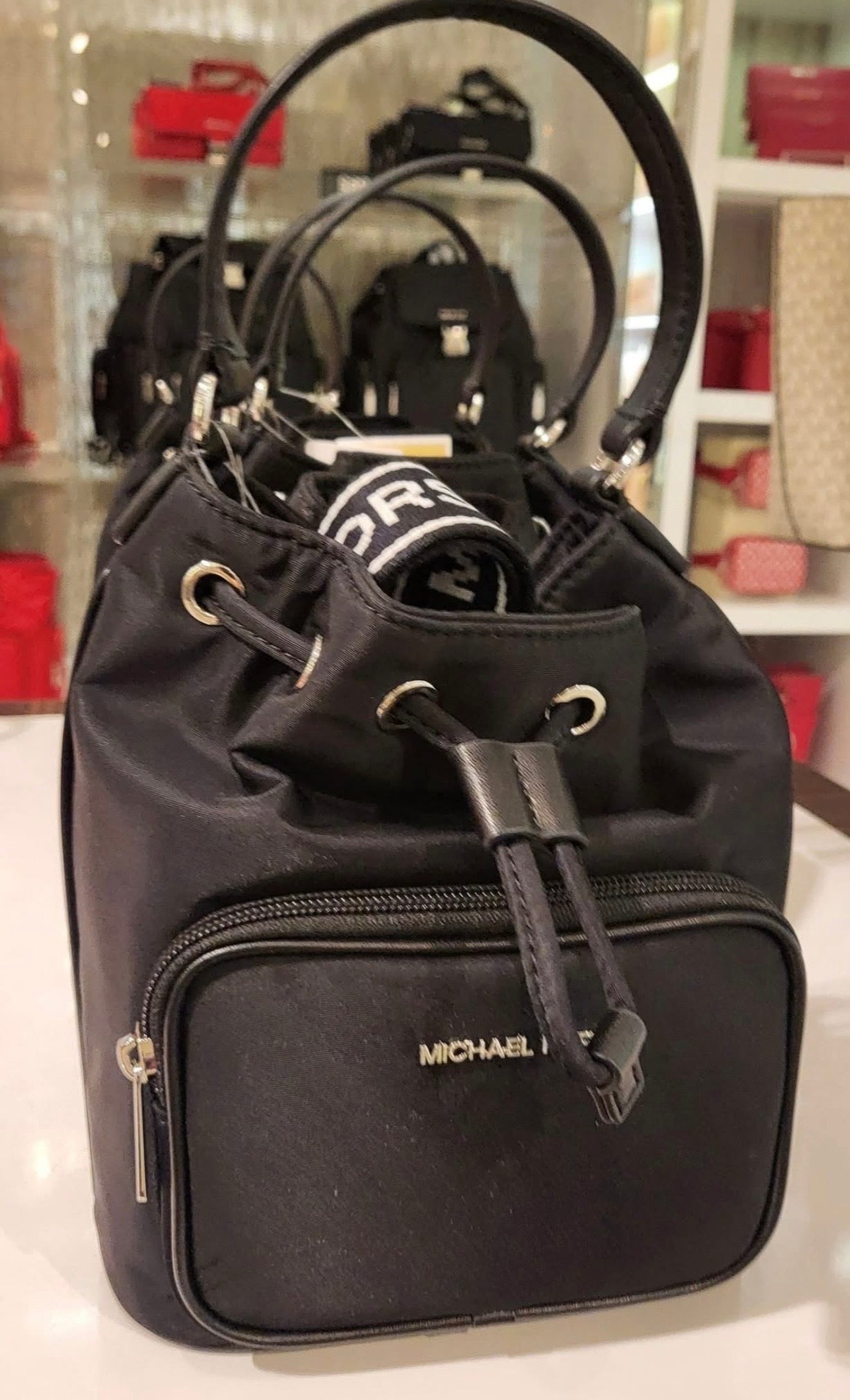 MICHAEL KORS KHAI BUCKET - SMALL