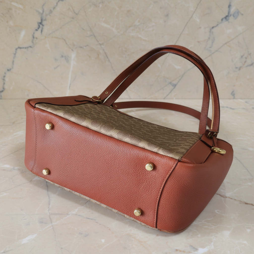 COACH ALANA ZIP TOTE IN SIGNATURE CANVAS - TAN RUST