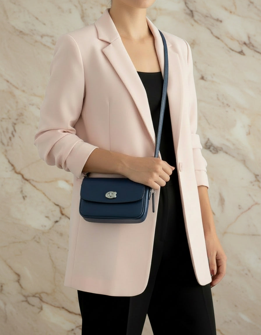 حقيبة كروس بودي من كوتش كاسي 17