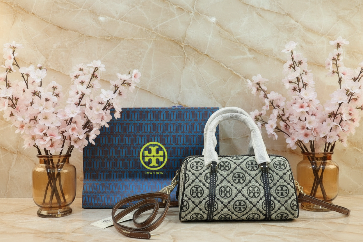 TORY BURCH PETITE BARREL/XBODY - T MONOGRAM NAVY BLUE