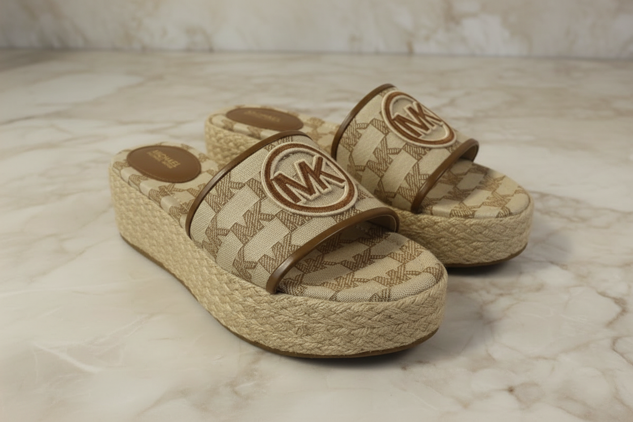 MICHAEL KORS INDIRA WEDGE - JACQUARD BEIGE SIZE 6 CAN FIT TO SIZE 6.5