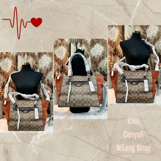 حقيبة كوتش كليو متعددة الاستخدامات من قماش مميز