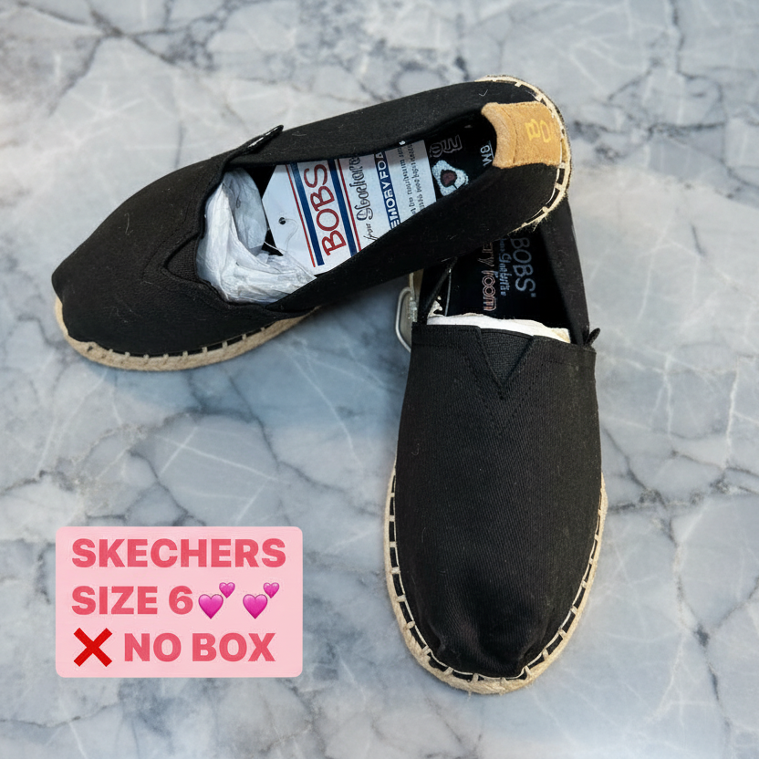 SKECHERS - SIZE 6
