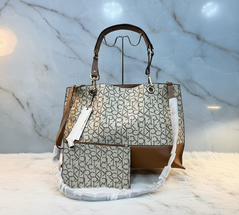 CALVIN KLEIN TOTE IN SIGNATURE LOGO BEIGE/BROWN- XL OPEN WITH LARGE ZIP POUCH & LONG STRAP