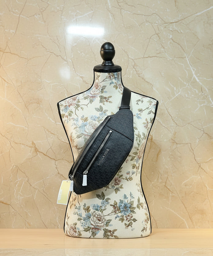 MICHAEL KORS MOTT WAISTPACK/BELTBAG ( RETAIL ITEM )