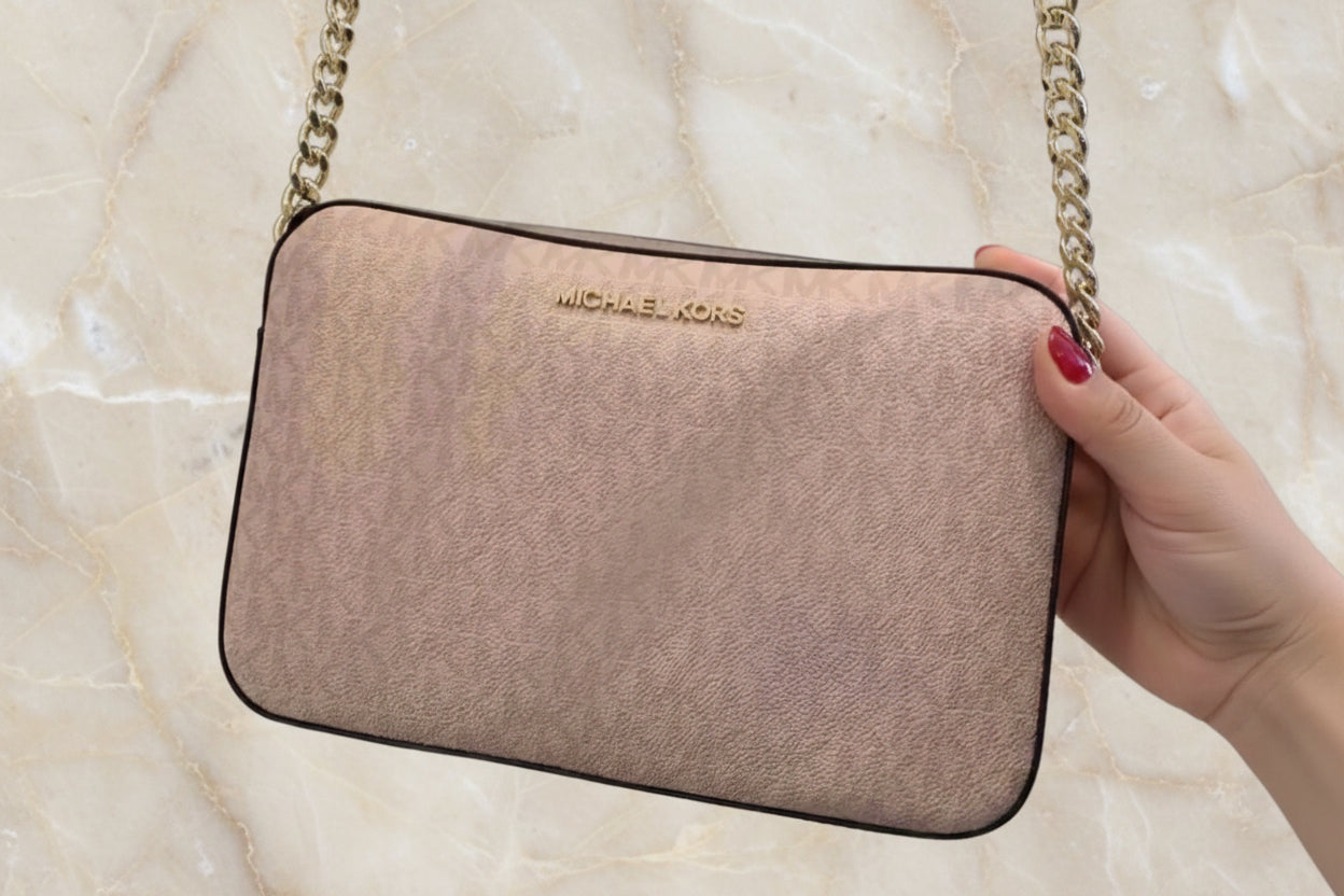 MICHAEL KORS EW JET SET CAMERA BAG