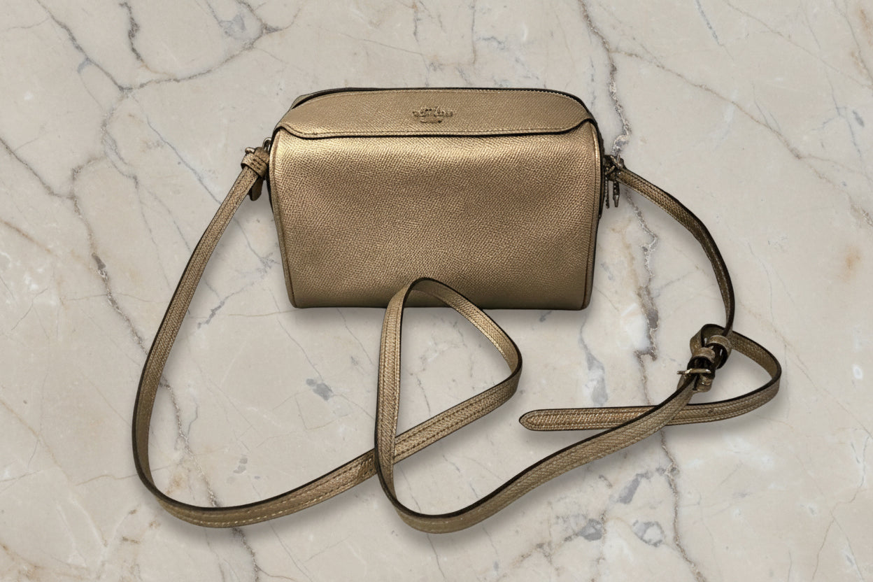 COACH BENETTE MICRO - PLATINUM GOLD