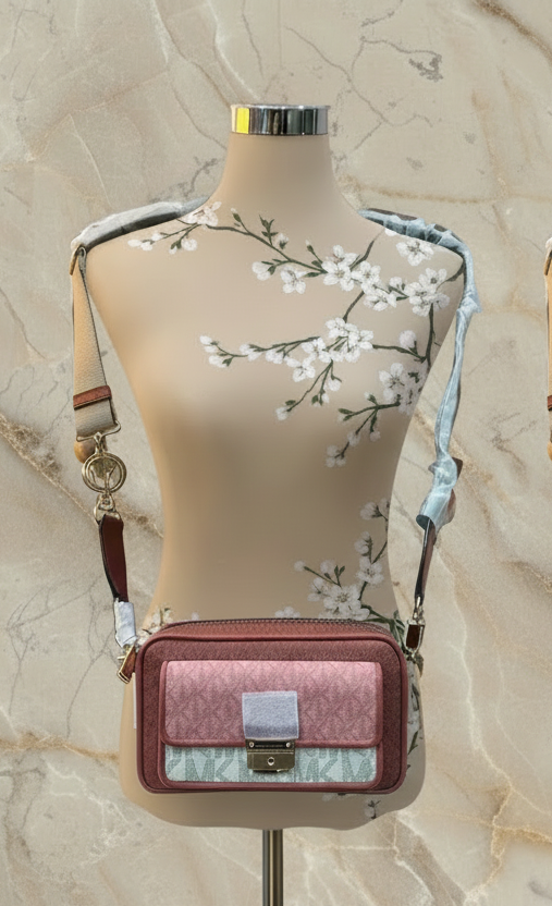 MICHAEL KORS SIGNATURE BRADSHAW POCKET CAMERA CROSSBODY BAG - CINNAMON MULTI ( BOUTIQUE STORE )