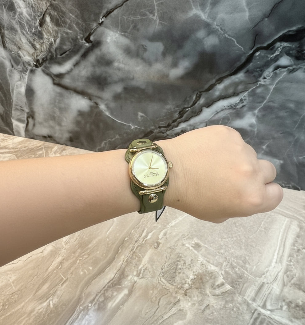 MARC JACOBS CUFF LEATHER WATCH
