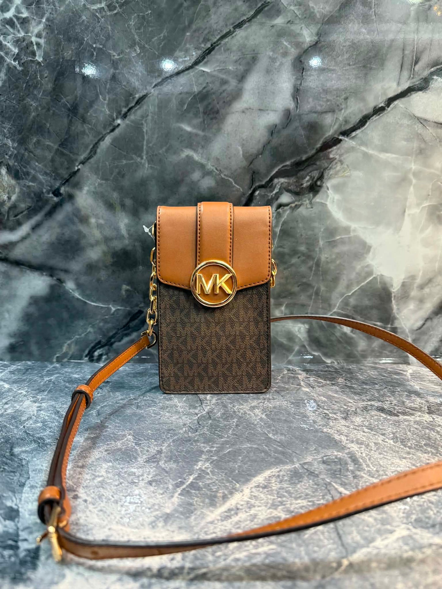 MICHAEL KORS CARMEN CROSSBODY