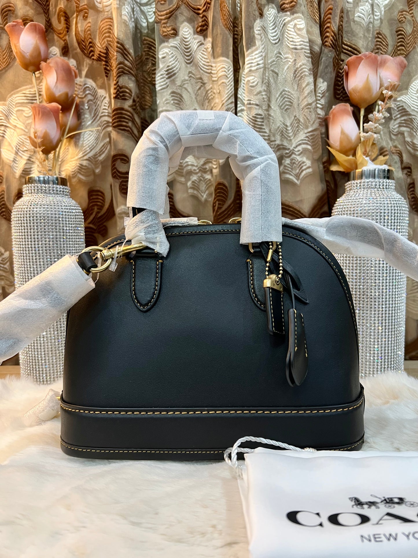 COACH REVEL 24 - GLOVETANNED LEATHER